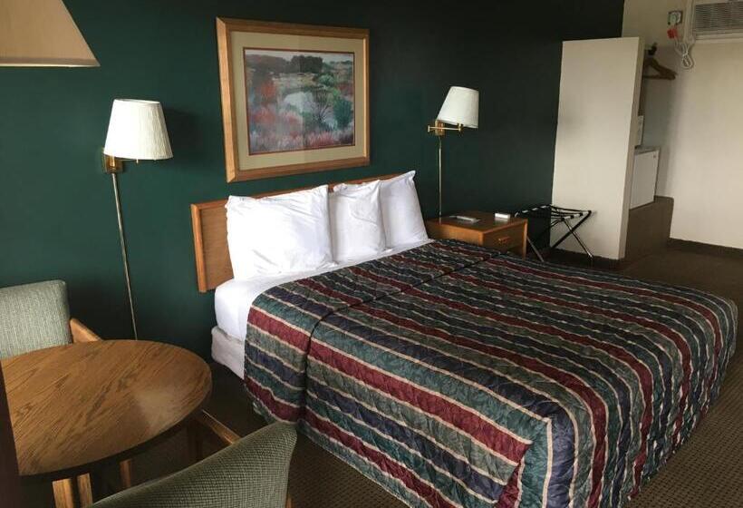 هتل The Monticello Inn