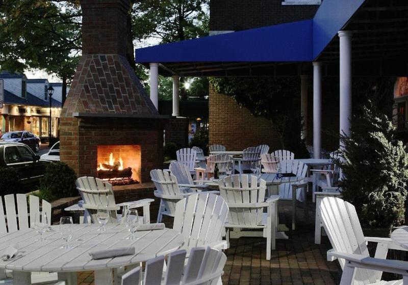 ホテル The Tidewater Inn