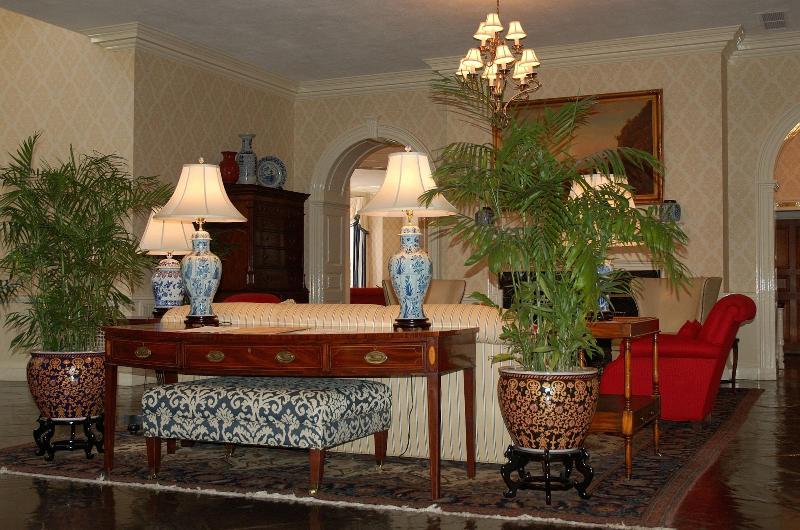 ホテル The Tidewater Inn