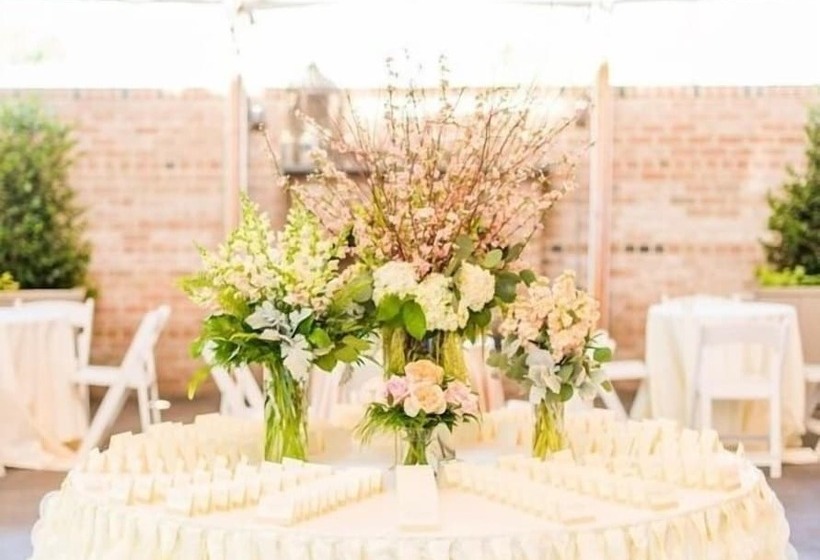 ホテル The Tidewater Inn