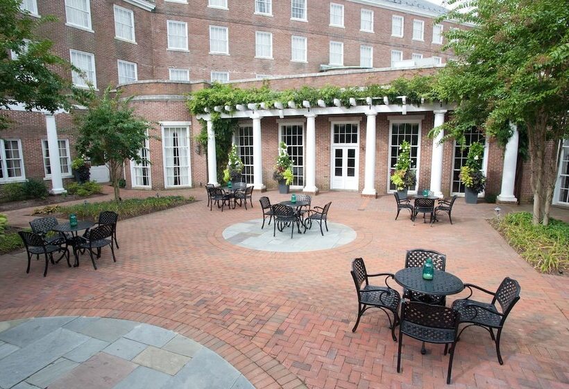 ホテル The Tidewater Inn