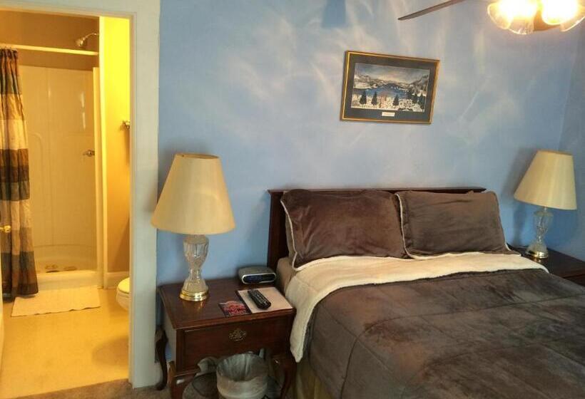 ホテル The Tunnicliff Inn