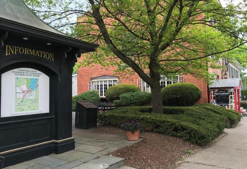 ホテル The Tunnicliff Inn