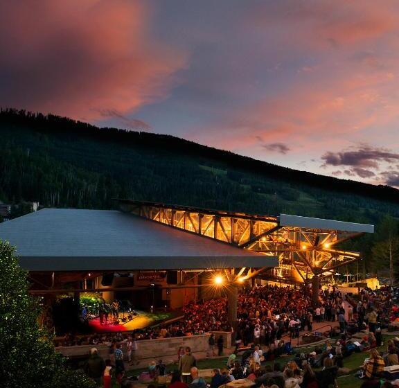 فندق Tivoli Lodge