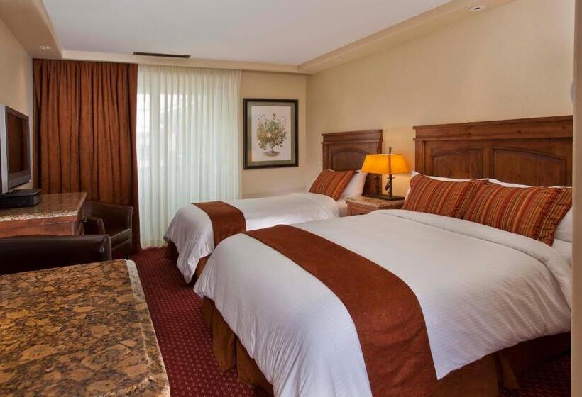 فندق Tivoli Lodge