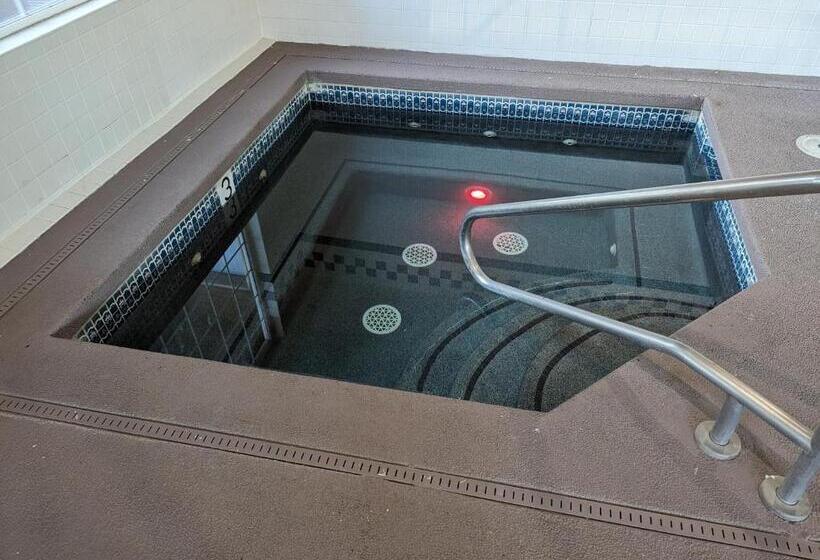 فندق Toppenish Inn And Suites