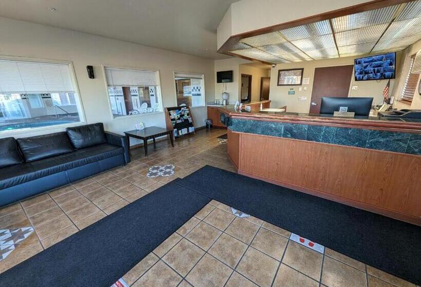 فندق Toppenish Inn And Suites