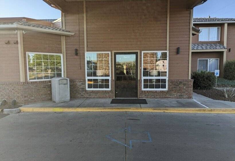 فندق Toppenish Inn And Suites