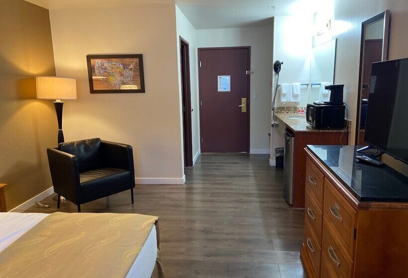 فندق Toppenish Inn And Suites