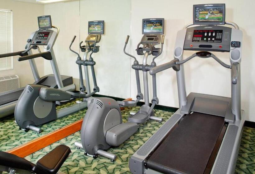 فندق Towneplace Suites By Marriott Cleveland Westlake