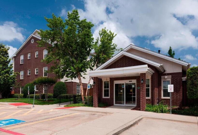 Отель Towneplace Suites Dallas Arlington North