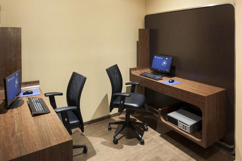 فندق Towneplace Suites Dallas Las Colinas