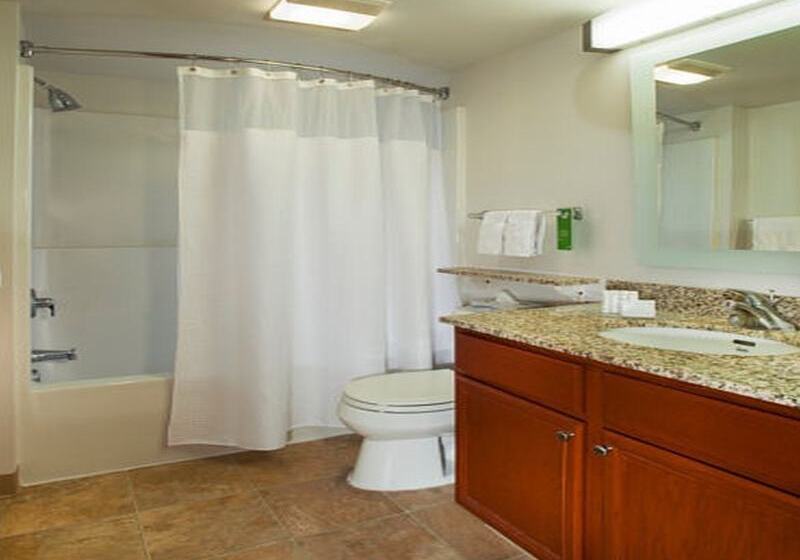 Отель Towneplace Suites Dulles Airport