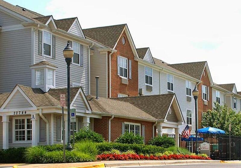 Отель Towneplace Suites Dulles Airport