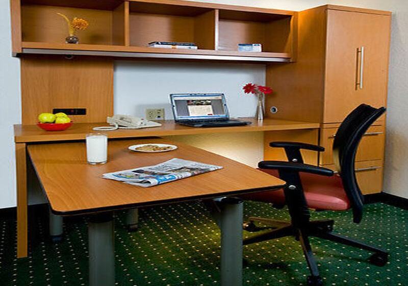 Отель Towneplace Suites Dulles Airport