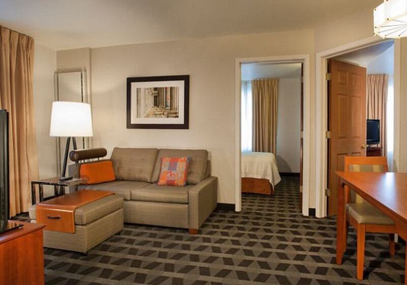 Отель Towneplace Suites Dulles Airport