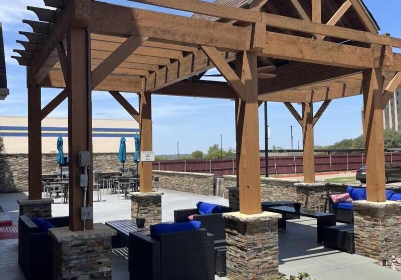 בית מלון כפרי Towneplace Suites Fort Worth Southwest Tcu Area