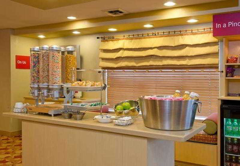 Отель Towneplace Suites Indianapolis Park 100