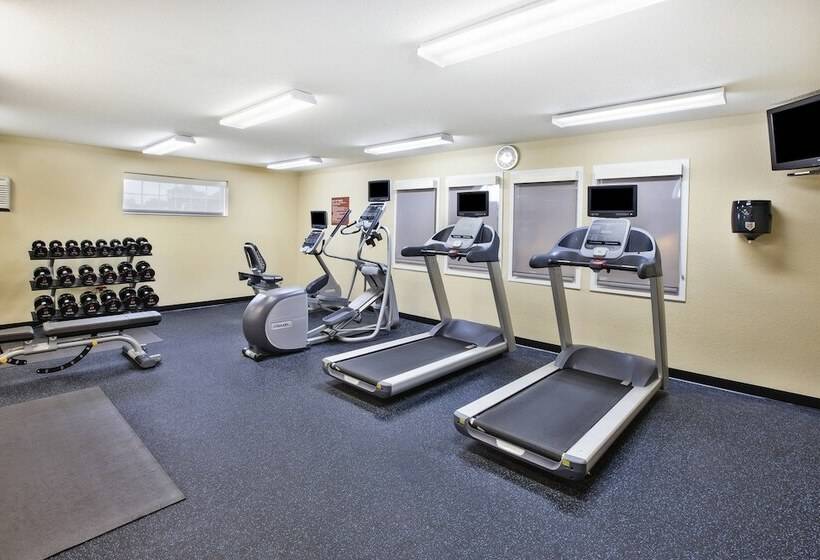 فندق Towneplace Suites By Marriott Brookfield