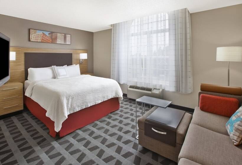 فندق Towneplace Suites By Marriott Brookfield