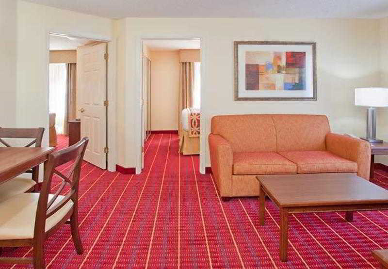 هتل Towneplace Suites Tempe At Arizona Mills Mall