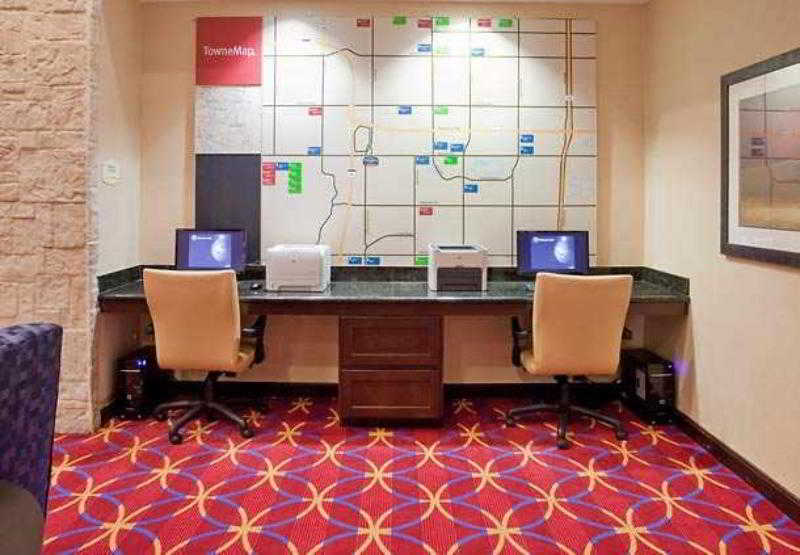 בית מלון כפרי Towneplace Suites Tempe At Arizona Mills Mall