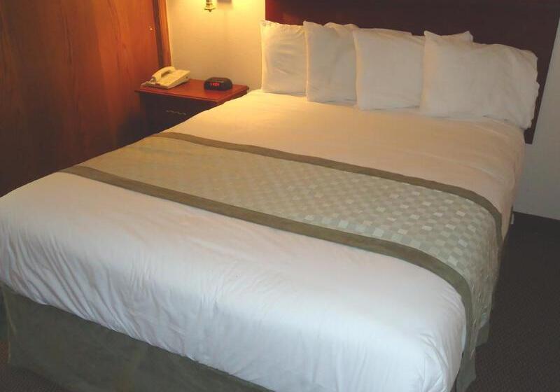 Townhouse Extended Stay Hotel Downtown