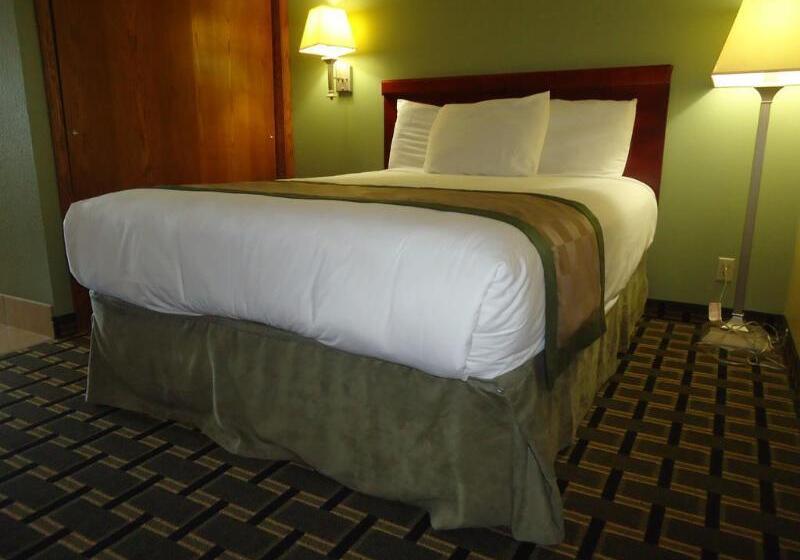 Townhouse Extended Stay Hotel Downtown