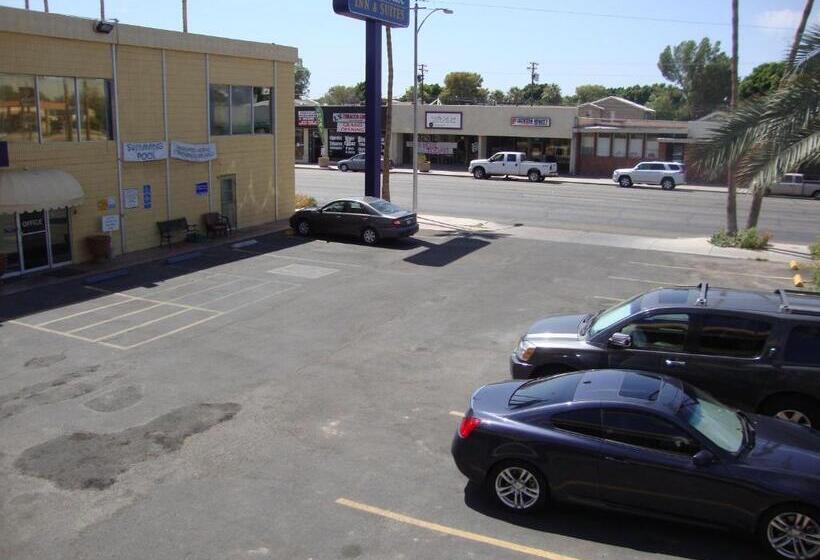 호텔 Townhouse Inn And Suites