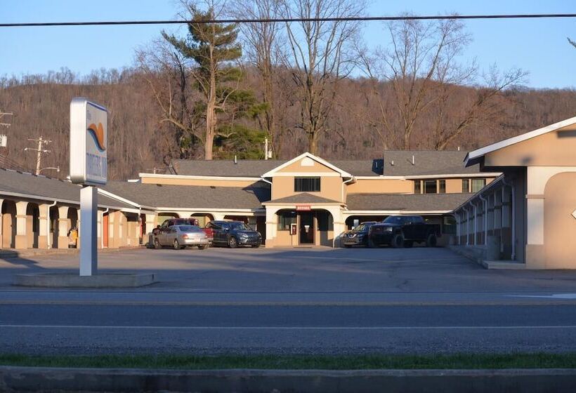 فندق Travelers Inn