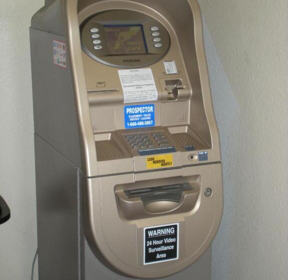 ホテル Travelers Inn Phoenix