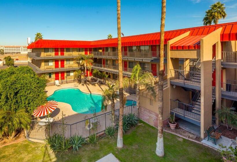 ホテル Travelers Inn Phoenix