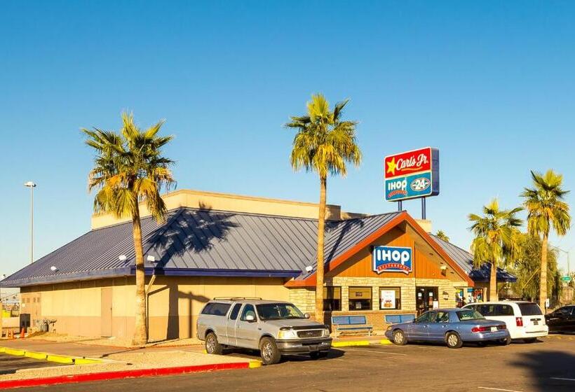 ホテル Travelers Inn Phoenix