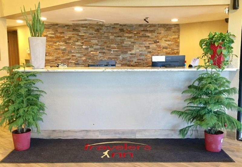 ホテル Travelers Inn Phoenix