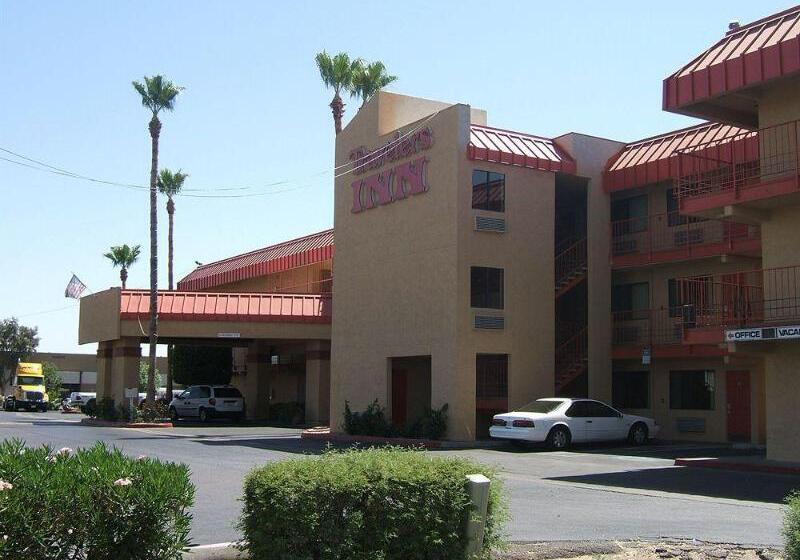 ホテル Travelers Inn Phoenix