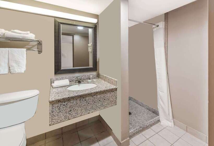 酒店 Travelodge By Wyndham Bloomington