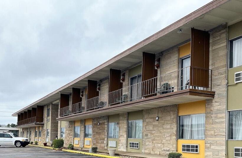 酒店 Travelodge By Wyndham Bloomington