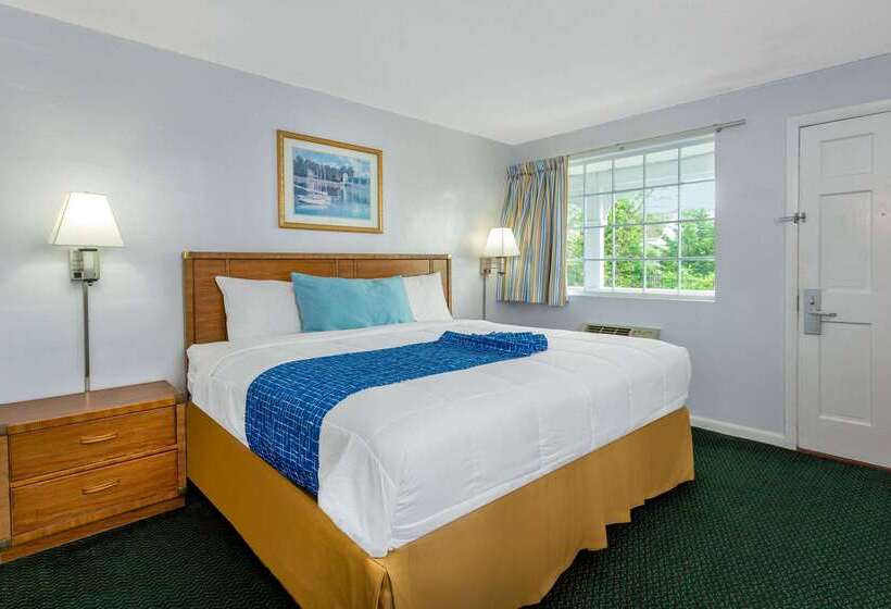 فندق Travelodge By Wyndham Cape Cod Area