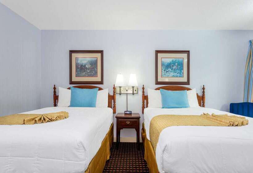 فندق Travelodge By Wyndham Cape Cod Area