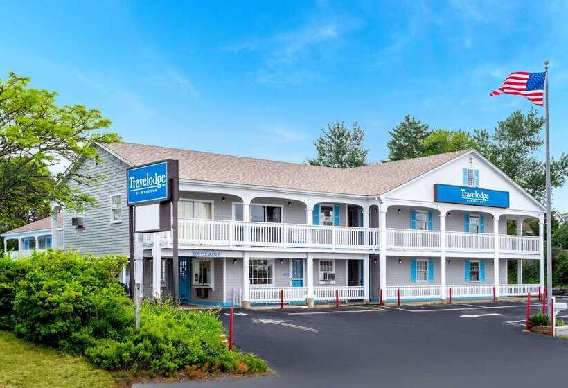 فندق Travelodge By Wyndham Cape Cod Area