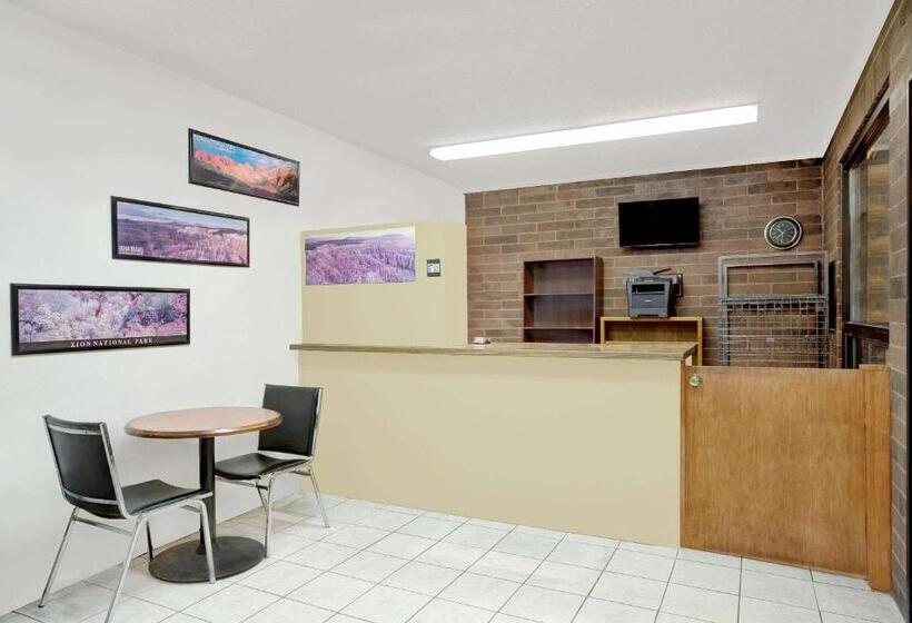 酒店 Travelodge By Wyndham Cedar City