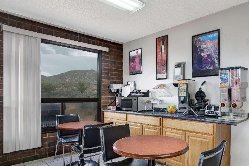 酒店 Travelodge By Wyndham Cedar City