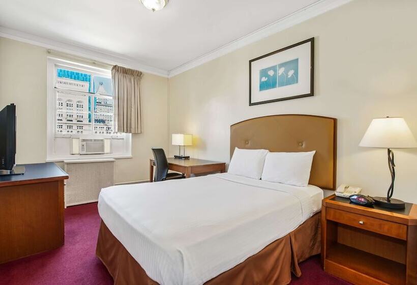 هتل Travelodge By Wyndham Downtown Chicago