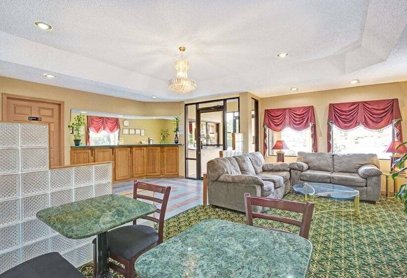 בית מלון כפרי Travelodge By Wyndham Forest Park Atlanta South