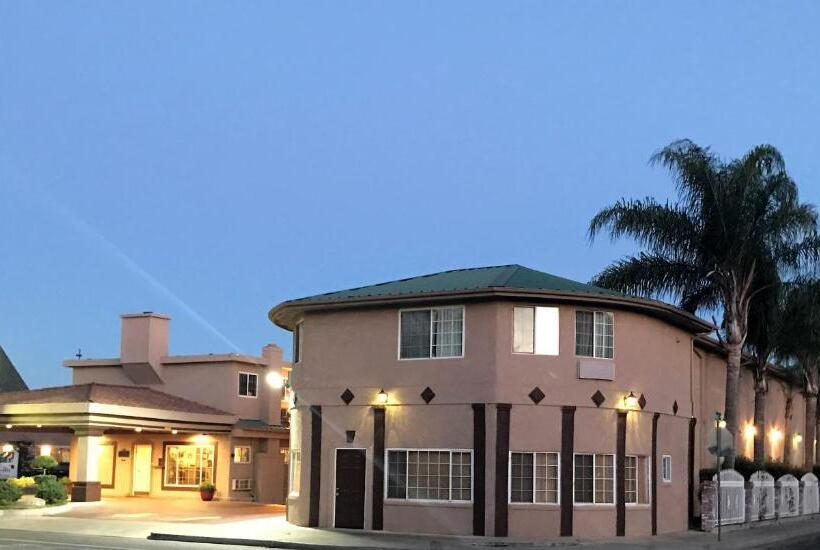 فندق Travelodge By Wyndham Merced Yosemite