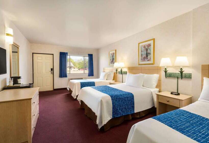 호텔 Travelodge By Wyndham Niagara Falls   New York