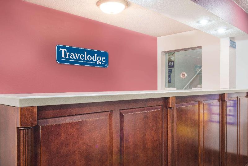 호텔 Travelodge By Wyndham Terre Haute