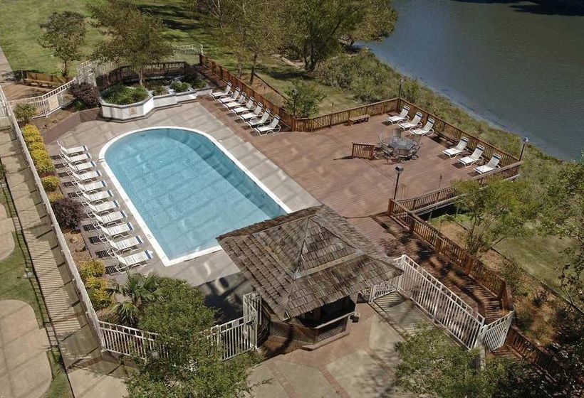 هتل Travelodge Lafayette