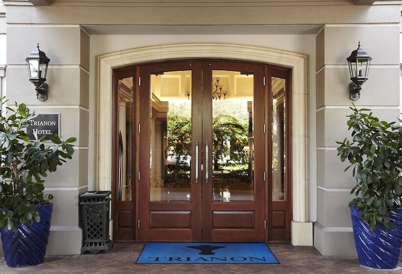 فندق Trianon Bonita Bay