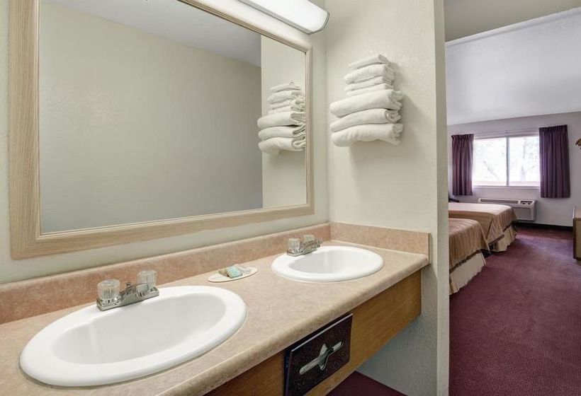 Magnuson Hotel El Paso West